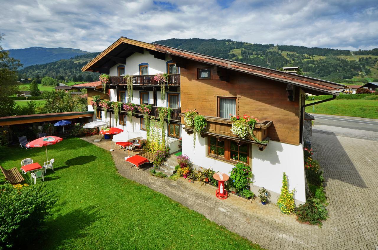 Pension Erlhof Saalfelden Exterior photo